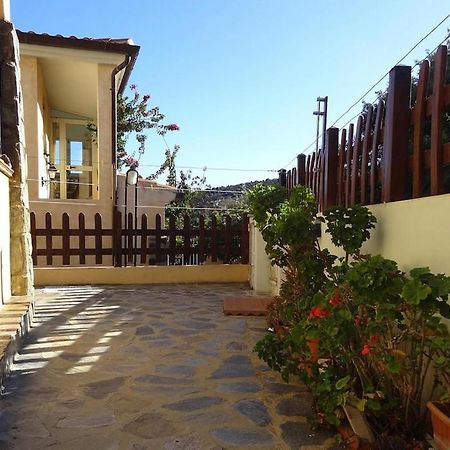 Semi-Detached House, Cala Gonone Villa Luaran gambar